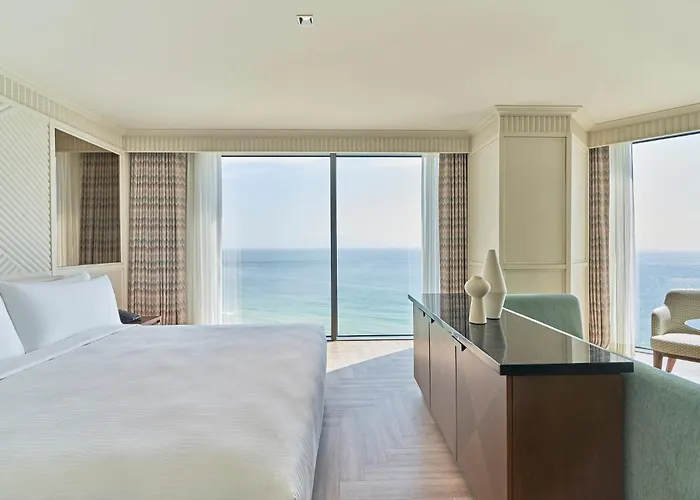 Отель Grand Josun 5*